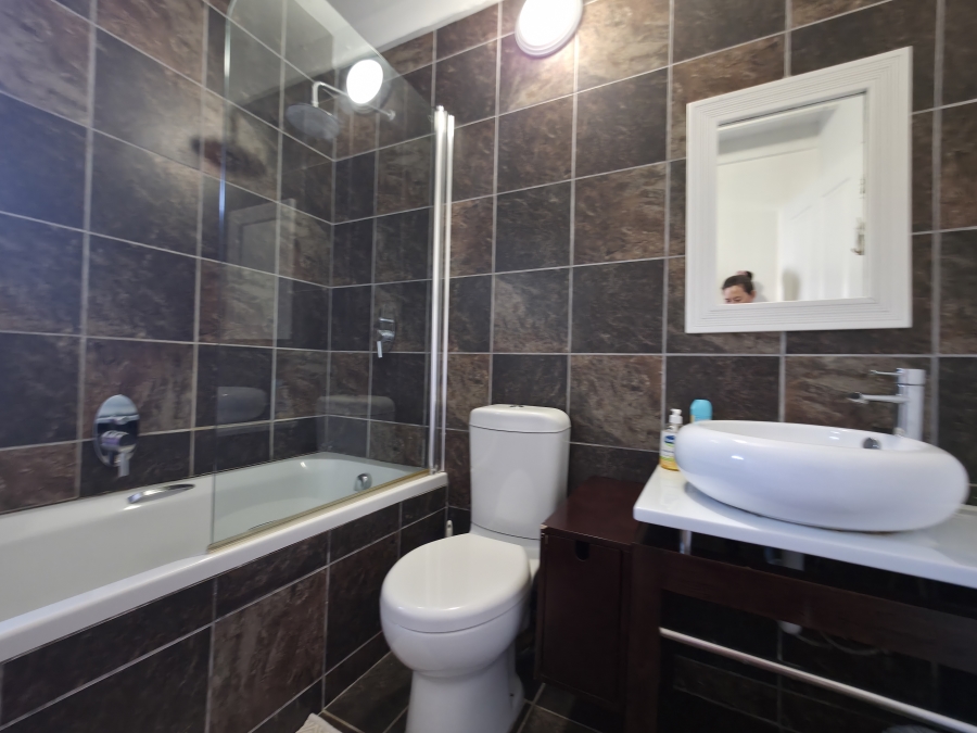 5 Bedroom Property for Sale in Wavecrest Eastern Cape